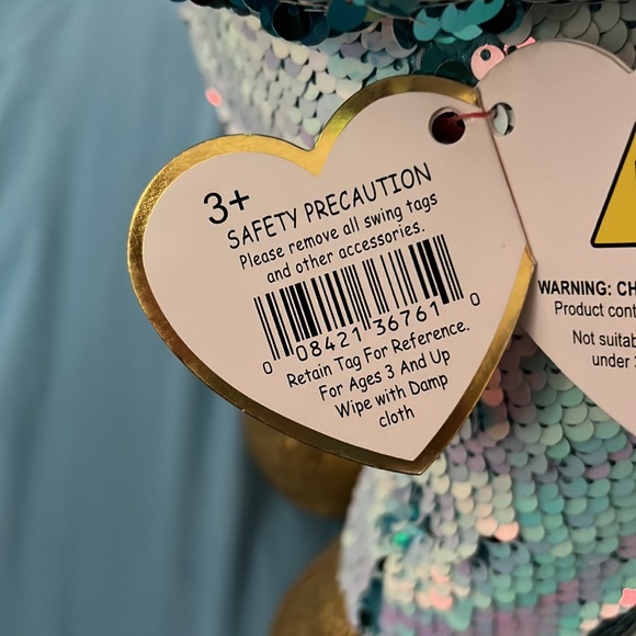 Dazzle - Picture 5 of 5